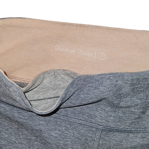 Outdoor Voices Small Blue Pink Ankle Leggings - Picture 4 of 9